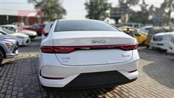 بي واي دي Qin Plus